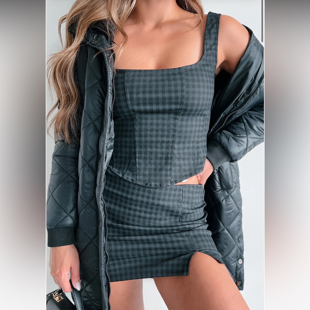 Nanamacs charcoal matching set top and skirt
